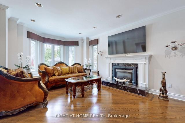 375 Lakeshore Rd W, House detached with 4 bedrooms, 5 bathrooms and 8 parking in Oakville ON | Image 7