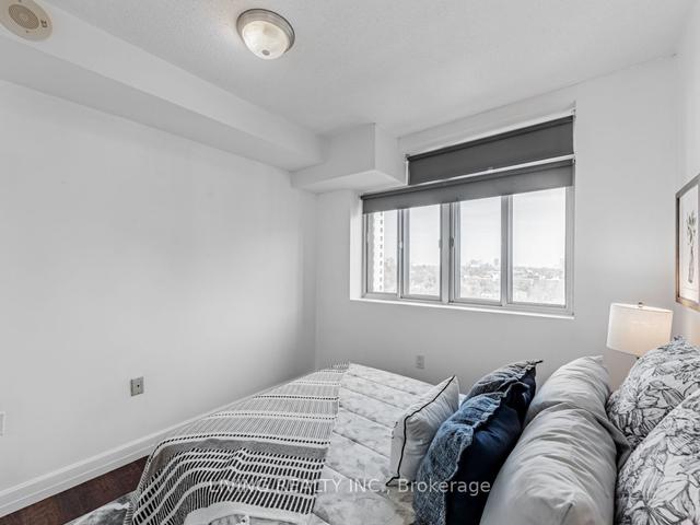 1003 - 15 Maplewood Ave, Condo with 1 bedrooms, 1 bathrooms and 0 parking in Toronto ON | Image 11