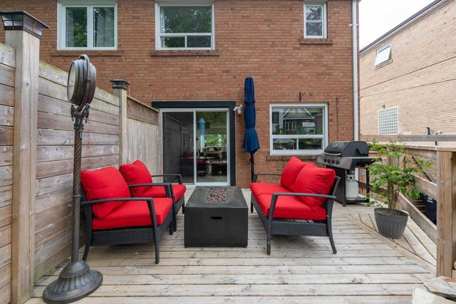 155 Bellefair Ave, House semidetached with 3 bedrooms, 2 bathrooms and 3 parking in Toronto ON | Image 10