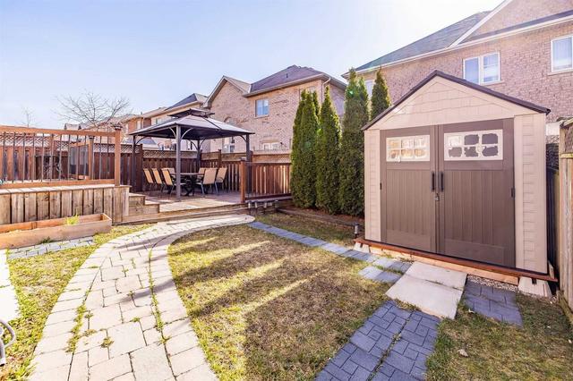 25 Grover Rd, House detached with 4 bedrooms, 4 bathrooms and 6 parking in Brampton ON | Image 35