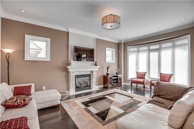 2370 Rideau Dr, House detached with 4 bedrooms, 5 bathrooms and 2 parking in Oakville ON | Image 5