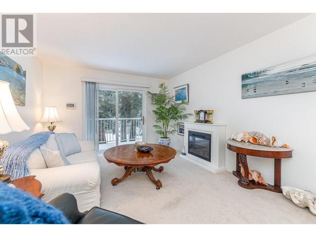 211 - 211 Kildonan Avenue, Condo with 2 bedrooms, 1 bathrooms and 1 parking in Enderby BC | Image 2