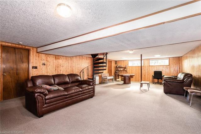 131 Country Lane, House detached with 4 bedrooms, 1 bathrooms and 9 parking in West Grey ON | Image 22