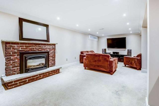 27 Shaughnessy Blvd E, House detached with 4 bedrooms, 4 bathrooms and 4 parking in Toronto ON | Image 20