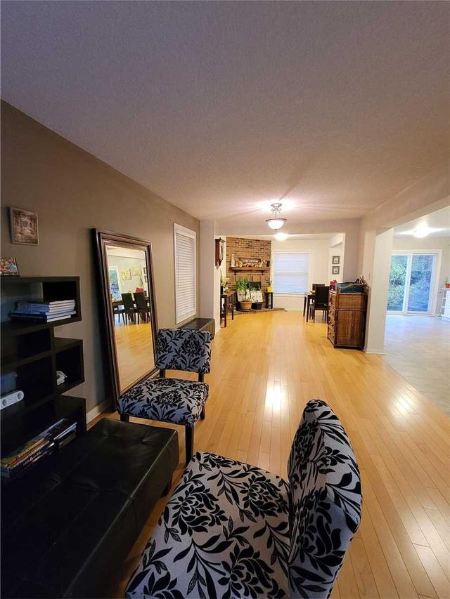 3514 Copernicus Dr, House detached with 4 bedrooms, 4 bathrooms and 4 parking in Mississauga ON | Image 9