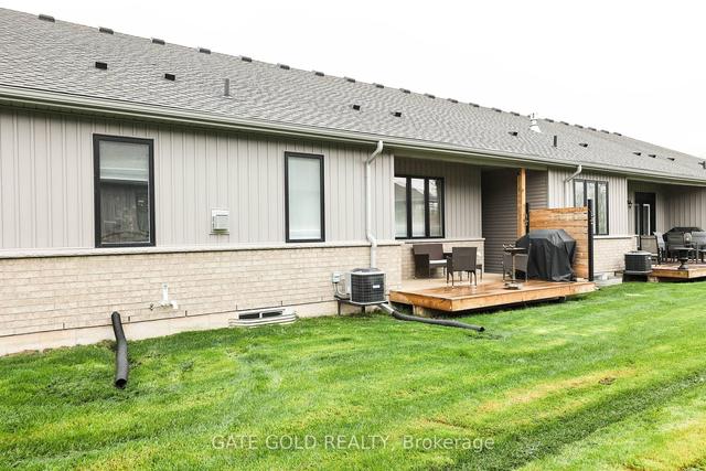 18 Borden Tr, Townhouse with 2 bedrooms, 3 bathrooms and 4 parking in Welland ON | Image 26
