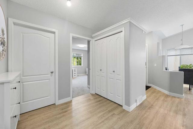 92 Sierra Morena Green Sw, Home with 2 bedrooms, 2 bathrooms and 4 parking in Calgary AB | Image 20