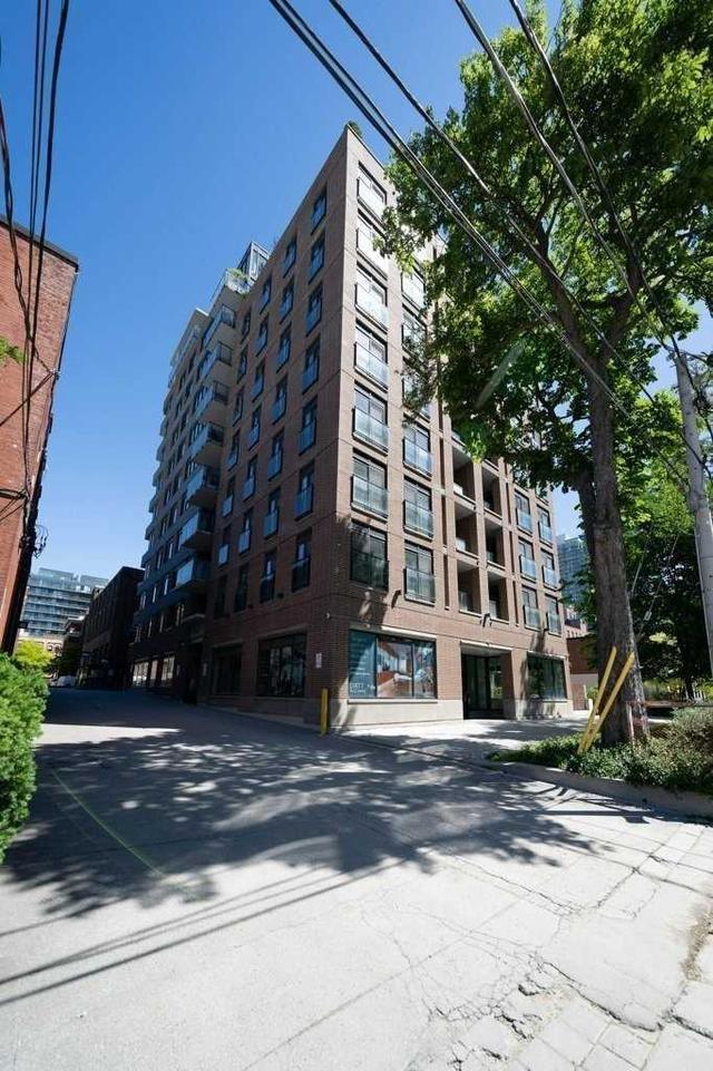 506 - 400 Wellington St W, Condo with 2 bedrooms, 2 bathrooms and 1 parking in Toronto ON | Image 1