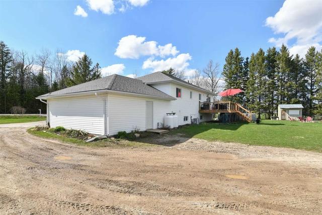 7093 Concession Rd 3, House detached with 3 bedrooms, 2 bathrooms and 10 parking in Adjala Tosorontio ON | Image 20