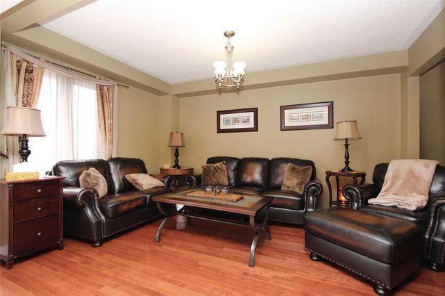 75 Hutton Pl, House detached with 3 bedrooms, 4 bathrooms and 4 parking in Clarington ON | Image 21