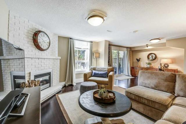 1 - 90 Sarah Lane, Townhouse with 3 bedrooms, 4 bathrooms and 2 parking in Oakville ON | Image 37