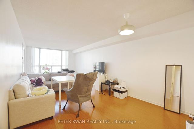 1005 - 100 Upper Madison Ave, Condo with 2 bedrooms, 2 bathrooms and 1 parking in Toronto ON | Image 8