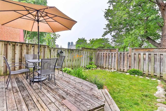 86 - 3395 Cliff Rd N, Townhouse with 3 bedrooms, 2 bathrooms and 2 parking in Mississauga ON | Image 25