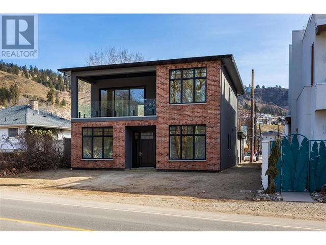 671 Ellis Street, House detached with 3 bedrooms, 3 bathrooms and 3 parking in Kelowna BC | Image 42