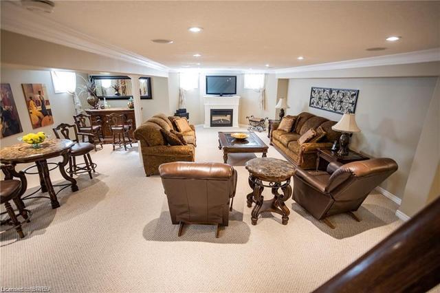 62 Carmichael Crescent, House detached with 4 bedrooms, 4 bathrooms and 4 parking in Brantford ON | Image 24