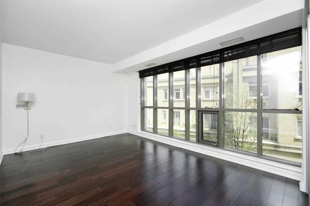 307 - 3 Mcalpine St, Condo with 1 bedrooms, 2 bathrooms and 1 parking in Toronto ON | Image 2
