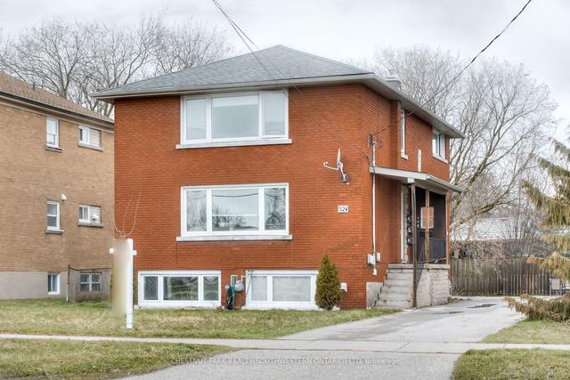 524 Krug St, House detached with 4 bedrooms, 3 bathrooms and 4 parking in Kitchener ON | Image 1