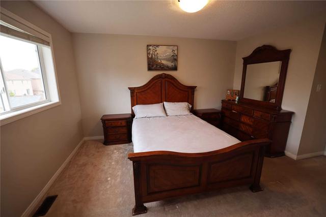 152 Thomas Ave, House attached with 3 bedrooms, 3 bathrooms and 2 parking in Brantford ON | Image 14