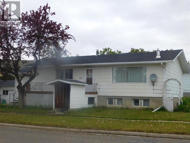 5104 54 Street S, House detached with 4 bedrooms, 2 bathrooms and 2 parking in Rocky Mountain House AB | Card Image