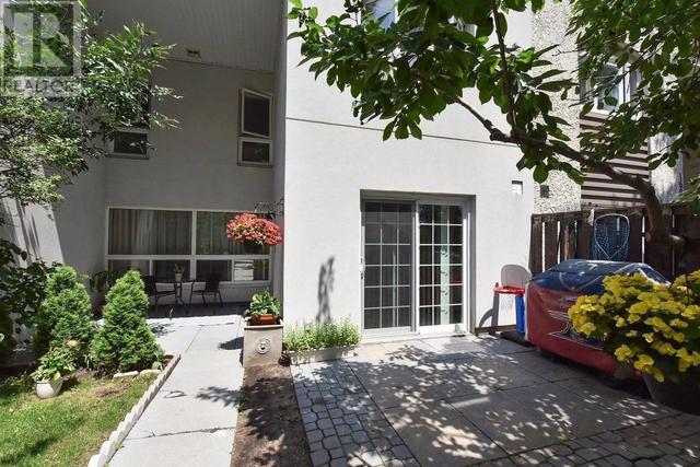 167 - 1055 Dundas St E, Townhouse with 3 bedrooms, 1 bathrooms and 1 parking in Mississauga ON | Image 6