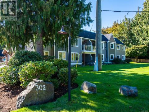 204 - 302 Village Way, Condo with 1 bedrooms, 1 bathrooms and 1 parking in Qualicum Beach BC | Card Image