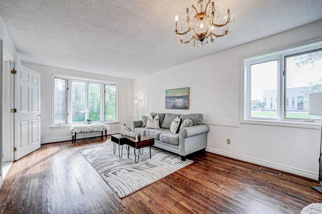 44 Frontenac Ave, House detached with 6 bedrooms, 7 bathrooms and 3 parking in Toronto ON | Image 34