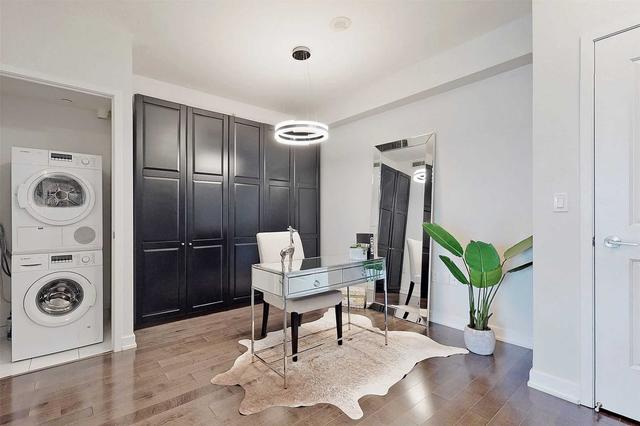 3309 - 1 The Esplanade Ave, Condo with 1 bedrooms, 1 bathrooms and 1 parking in Toronto ON | Image 9