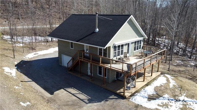 183 Hydro Bay Road, House detached with 3 bedrooms, 2 bathrooms and 6 parking in Whitewater Region ON | Image 1