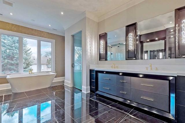 49 Rollscourt Dr, House detached with 5 bedrooms, 7 bathrooms and 9 parking in Toronto ON | Image 22