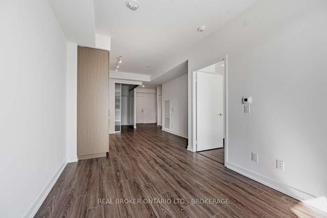 1407 - 20 Edward St, Condo with 2 bedrooms, 2 bathrooms and 0 parking in Toronto ON | Image 8