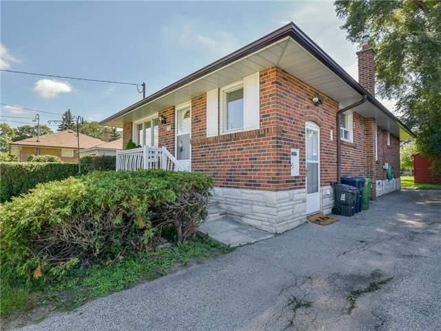 79 Shandon Dr, House detached with 3 bedrooms, 2 bathrooms and 3 parking in Toronto ON | Image 2