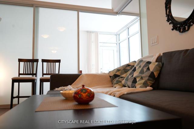 1501 - 210 Simcoe St, Condo with 2 bedrooms, 1 bathrooms and 0 parking in Toronto ON | Image 25