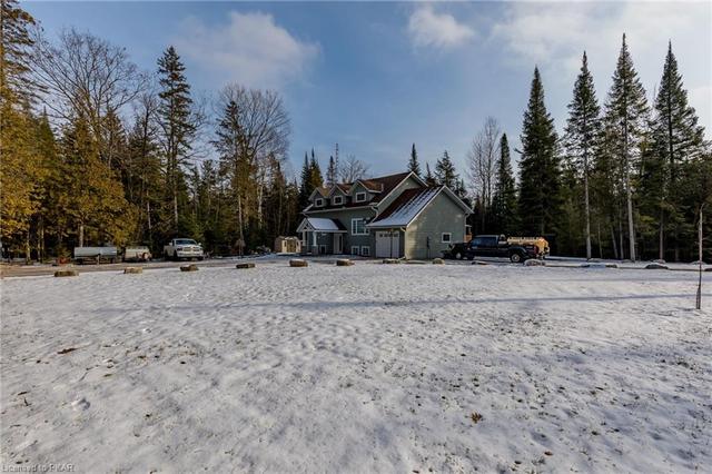 6 Fire Route 46, House detached with 4 bedrooms, 3 bathrooms and 11 parking in Trent Lakes ON | Image 3