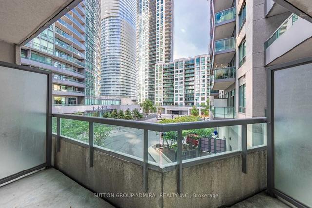 228 - 51 Lower Simcoe St, Condo with 1 bedrooms, 1 bathrooms and 0 parking in Toronto ON | Image 9