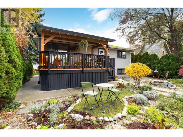 746 Fuller Avenue, House detached with 5 bedrooms, 2 bathrooms and 4 parking in Kelowna BC | Image 32