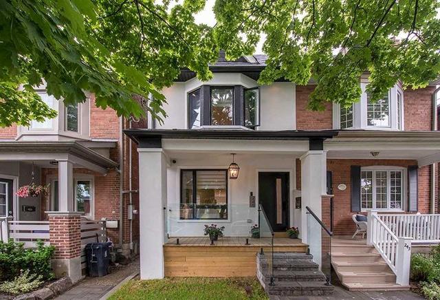 245 Bowood Ave, House semidetached with 4 bedrooms, 4 bathrooms and 1 parking in Toronto ON | Image 12