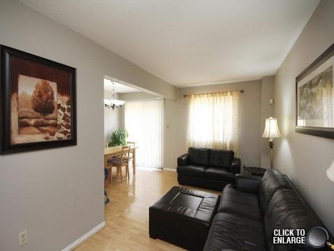 3 Gilgorm Rd, Townhouse with 3 bedrooms, 3 bathrooms and 1 parking in Brampton ON | Image 3