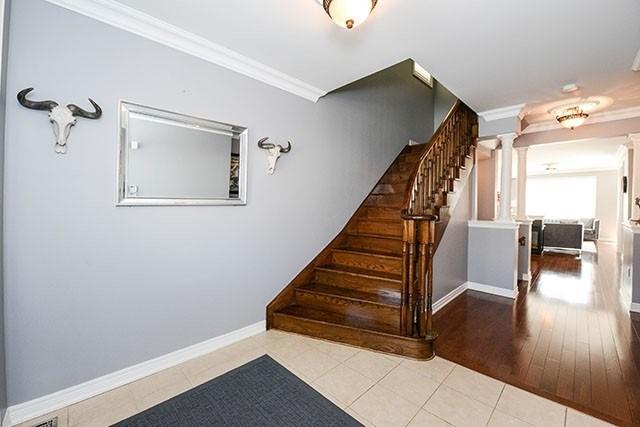 65 Ostrovsky Rd, House semidetached with 3 bedrooms, 3 bathrooms and 1 parking in Vaughan ON | Image 3