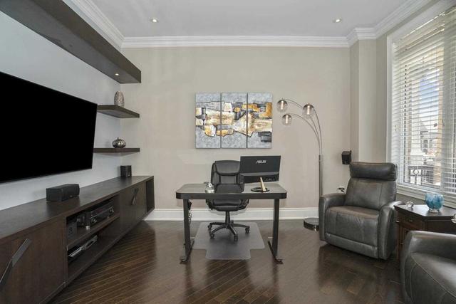 32 Venkata Dr, House detached with 4 bedrooms, 5 bathrooms and 6 parking in Vaughan ON | Image 39