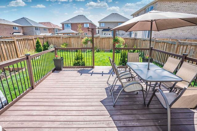 36 Beebe Cres, House detached with 4 bedrooms, 4 bathrooms and 4 parking in Markham ON | Image 32