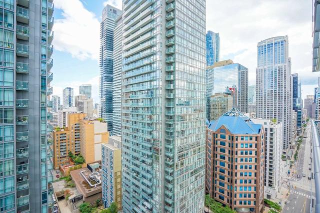 1905 - 832 Bay St, Condo with 2 bedrooms, 2 bathrooms and 1 parking in Toronto ON | Image 18