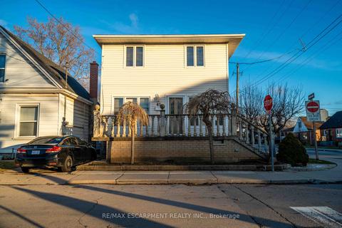 41 East 27th St, House detached with 4 bedrooms, 2 bathrooms and 2 parking in Hamilton ON | Card Image