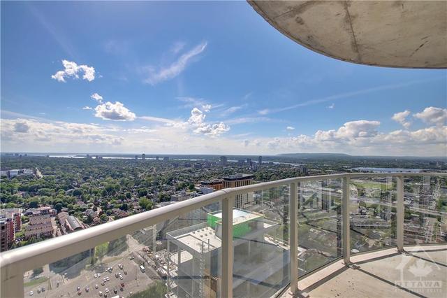 3802 - 805 Carling Avenue, Condo with 2 bedrooms, 1 bathrooms and 1 parking in Ottawa ON | Image 18