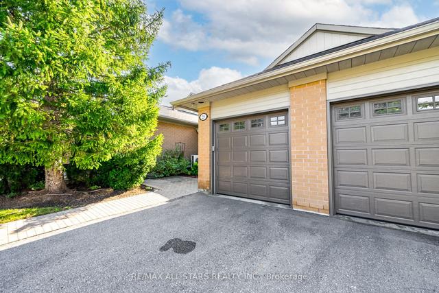 29 Pinehurst Club Way, Townhouse with 2 bedrooms, 3 bathrooms and 2 parking in Markham ON | Image 12