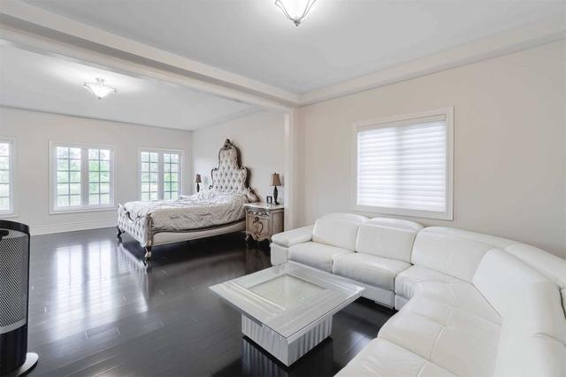 99 Annsleywood Crt, House detached with 4 bedrooms, 6 bathrooms and 9 parking in Vaughan ON | Image 16