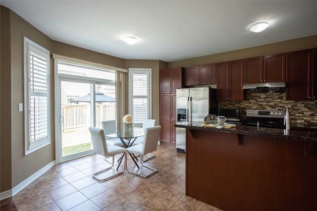 211 Smoothwater Terr, House detached with 4 bedrooms, 3 bathrooms and 3 parking in Markham ON | Image 8