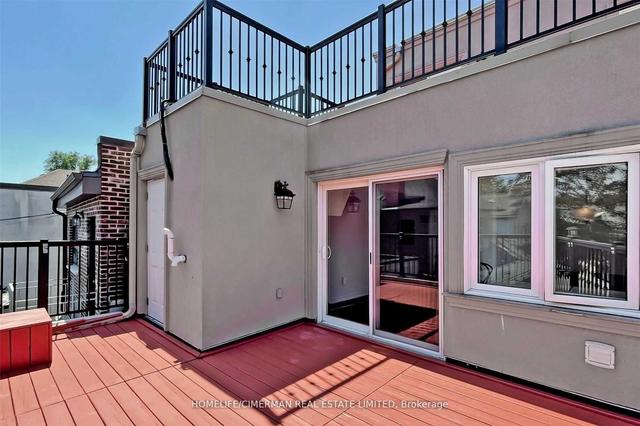 61 Scarlett Rd, House detached with 5 bedrooms, 6 bathrooms and 3 parking in Toronto ON | Image 2