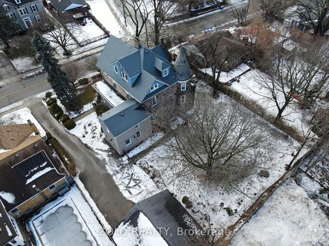 54 Bruce St, House detached with 7 bedrooms, 5 bathrooms and 8 parking in Cambridge ON | Image 33
