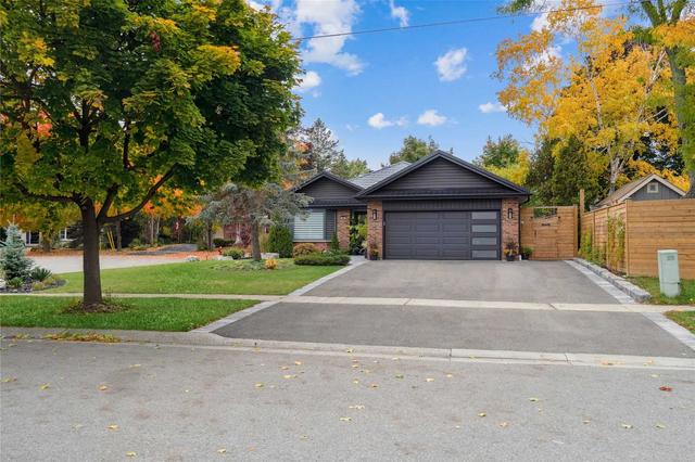 2a Flamingo Crt, House detached with 3 bedrooms, 3 bathrooms and 8 parking in Halton Hills ON | Image 1