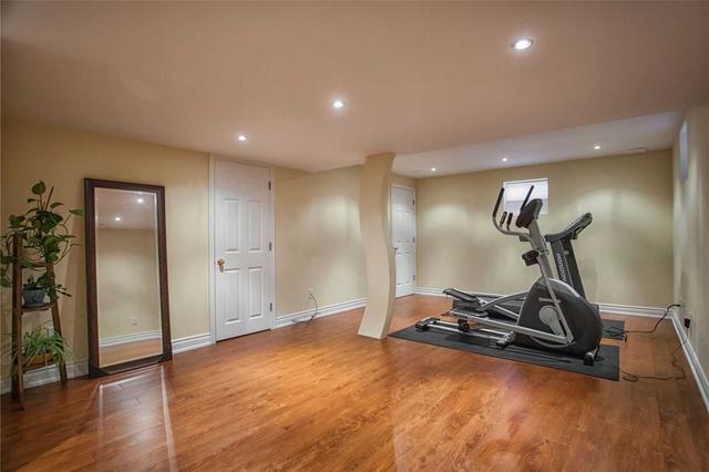 252 Lauderdale Dr, House semidetached with 3 bedrooms, 4 bathrooms and 3 parking in Vaughan ON | Image 15